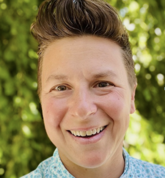 Amanda Laws headshot